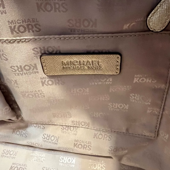 Michael Kors gold tote - Picture 7 of 13